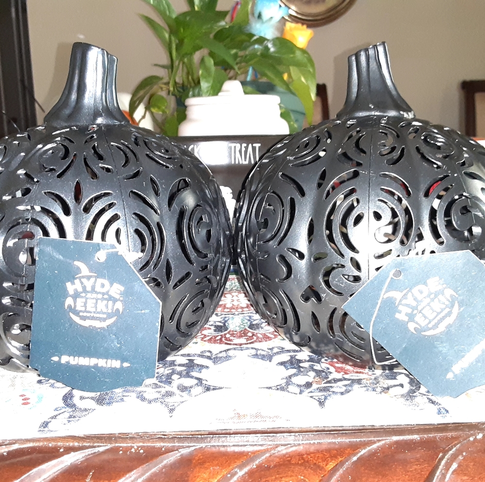 2 Hyde and EEk black pumpkins New with Tags